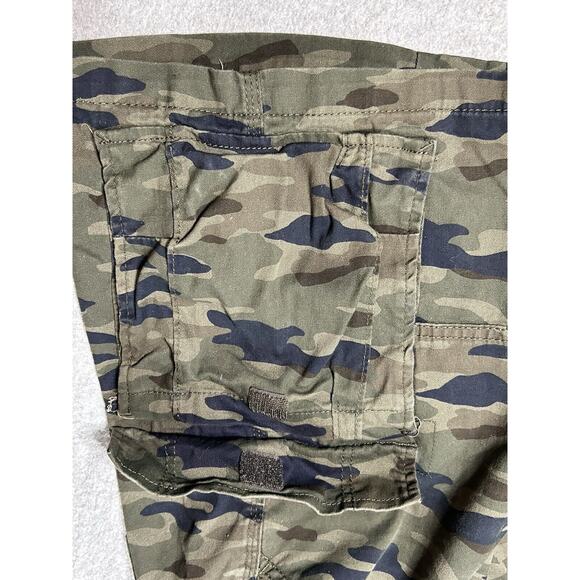 Lee Camo Cargo Shorts Mens W38 Extreme Motion Hiking Fishing Green Loose Baggy - Picture 9 of 16